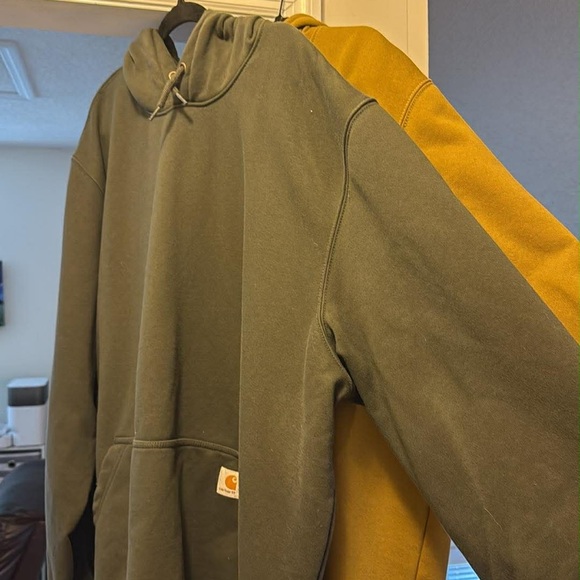 Carhartt Men's  olive green hoodie. - Picture 2 of 6